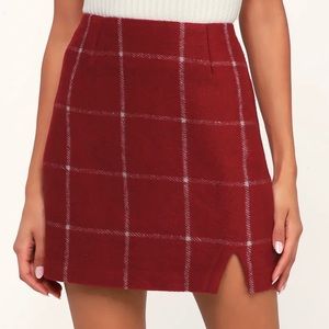 Wintry Wine Red Plaid Miniskirt Size L